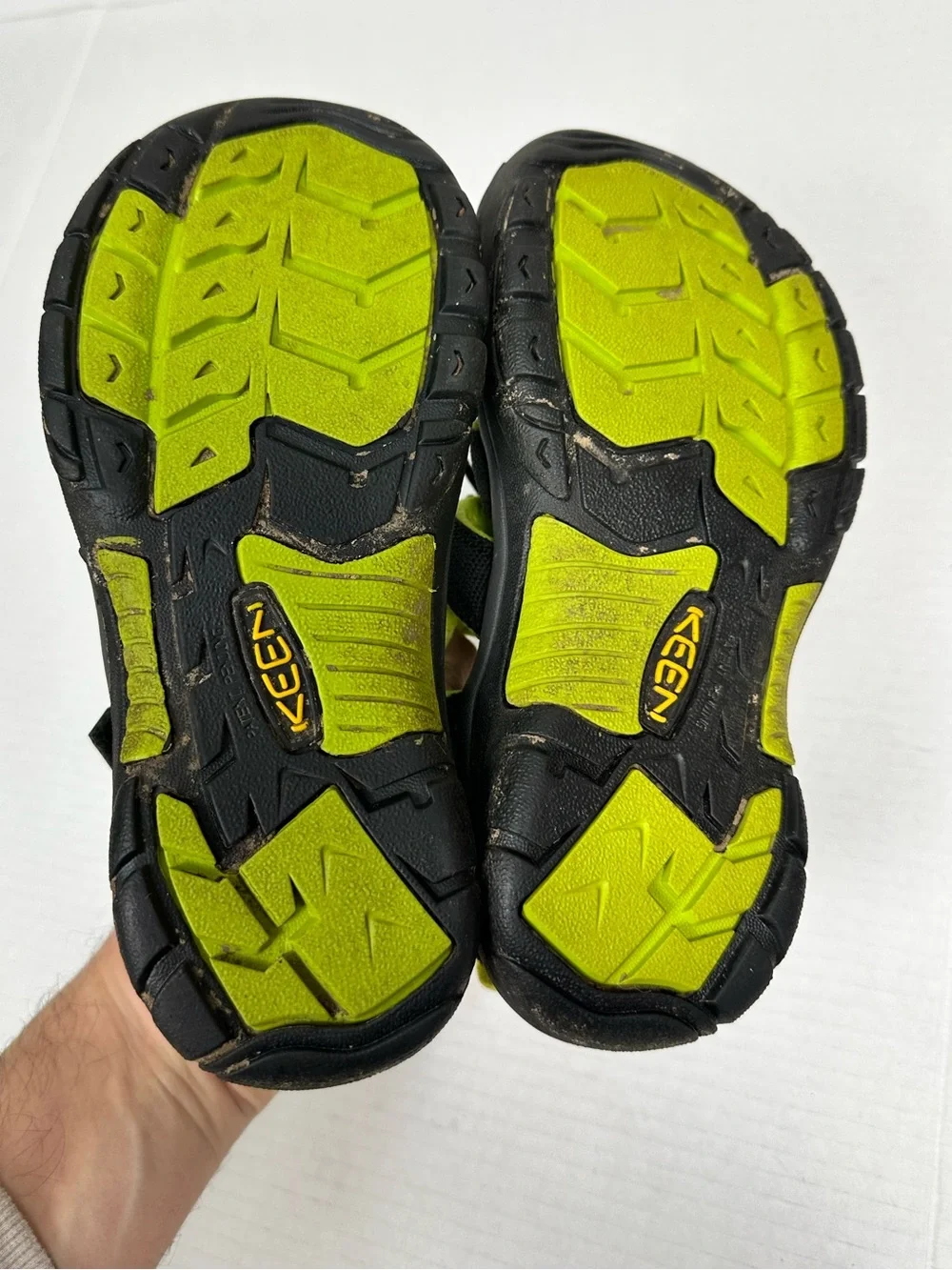 Keen Newport H2 Waterproof Hiking Sandals Big Kids Size 3.0
